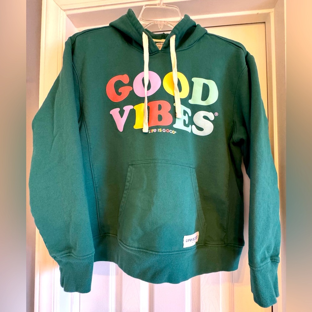 Life Is Good sweatshirt